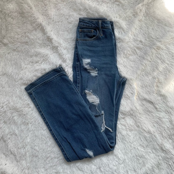NWOT Hollister Ultra Hi-Rise Dad Jeans - Picture 3 of 5